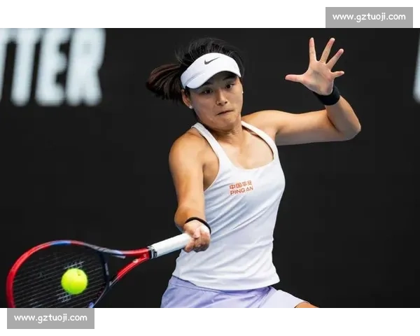 31 岁王雅繁三盘逆转！香港赛扛住赛点挺进 16 强